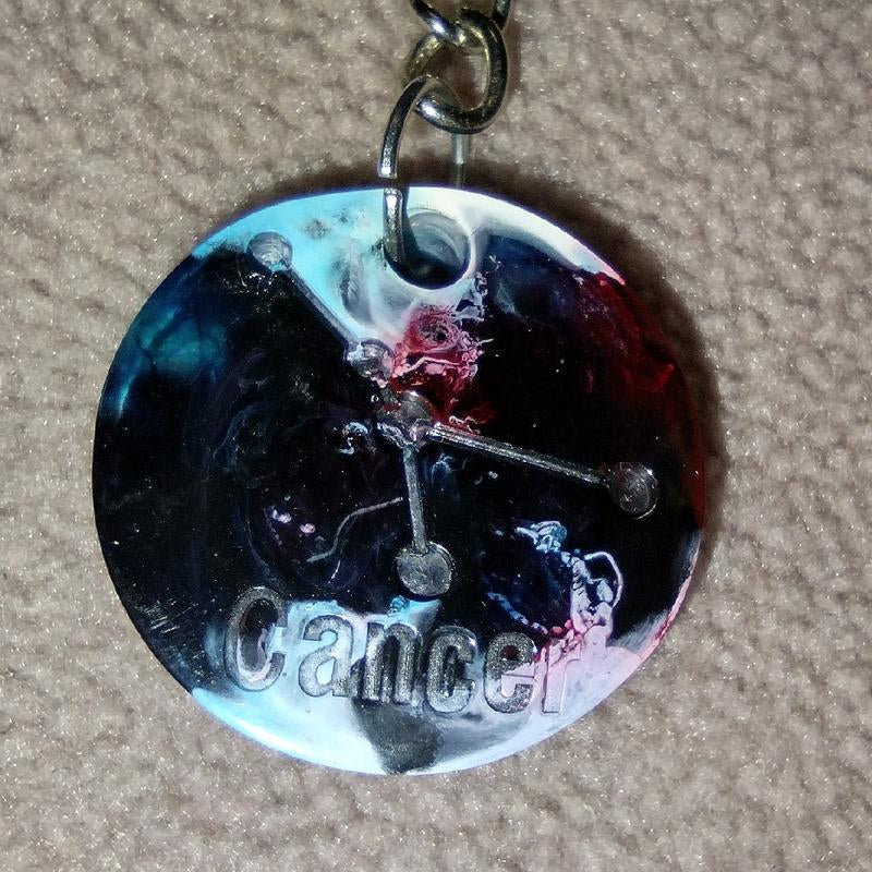 Cancer Keychain - Epoxy Resin with Zodiac Symbols - Unique Design for Cancer Lovers